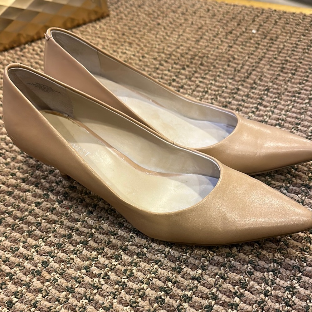Elegant Tan Women's Shoes